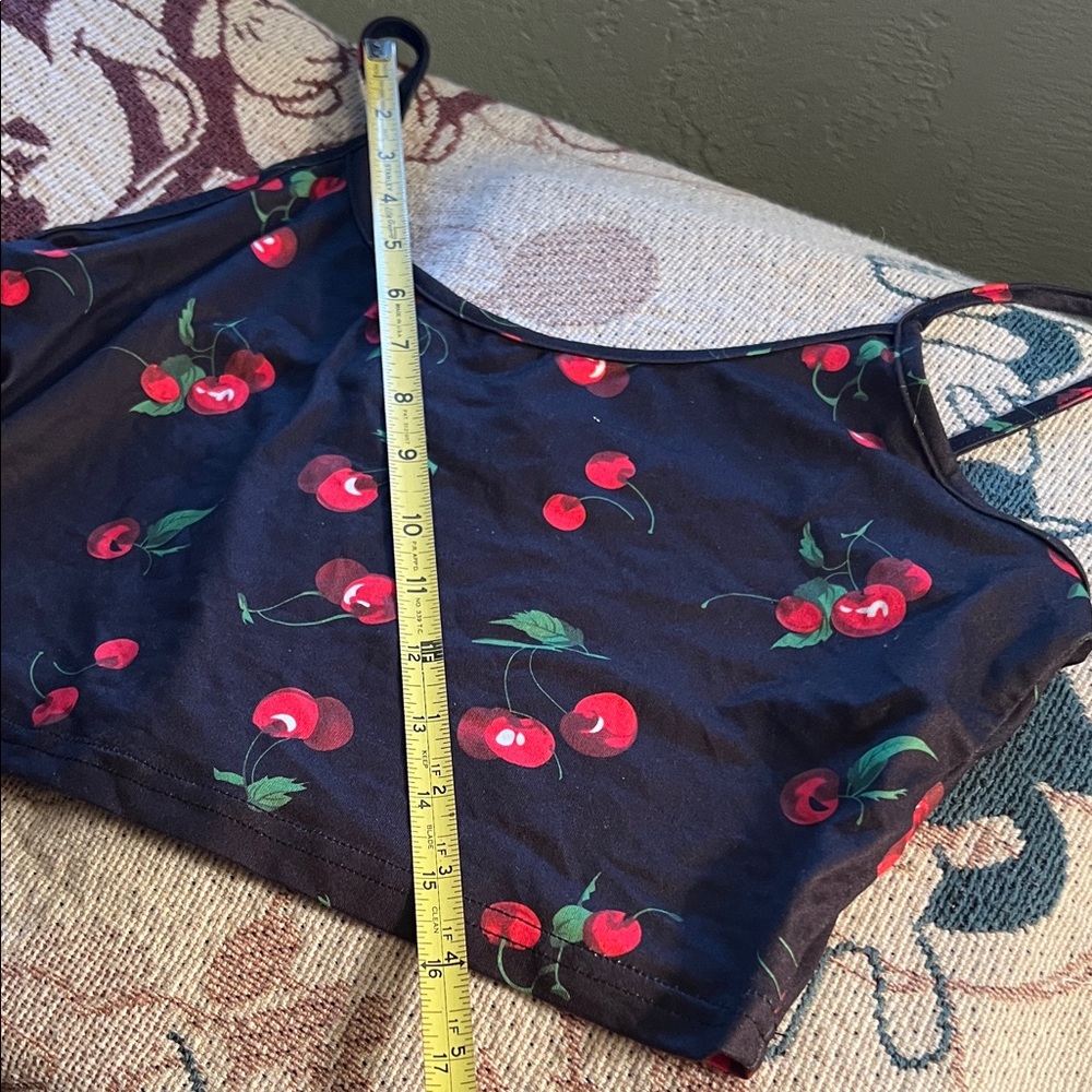 #1018+Cherry Print Black Crop Top - Picture 3 of 8